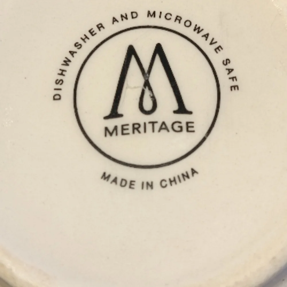Meritage Bee Design Mug - Picture 3 of 5